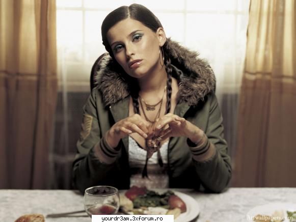 Nelly Furtado - yourstaff - Poze vedete muzica